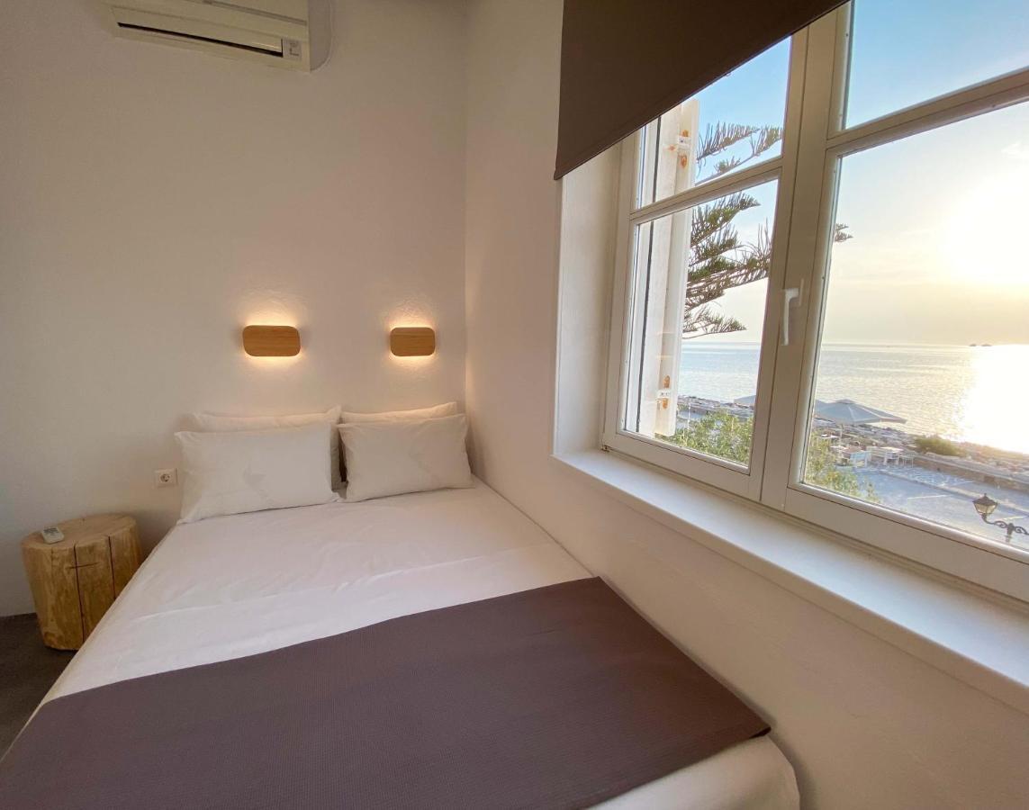 Lyra Seafront Apartment , Paroikia Town Center Buitenkant foto