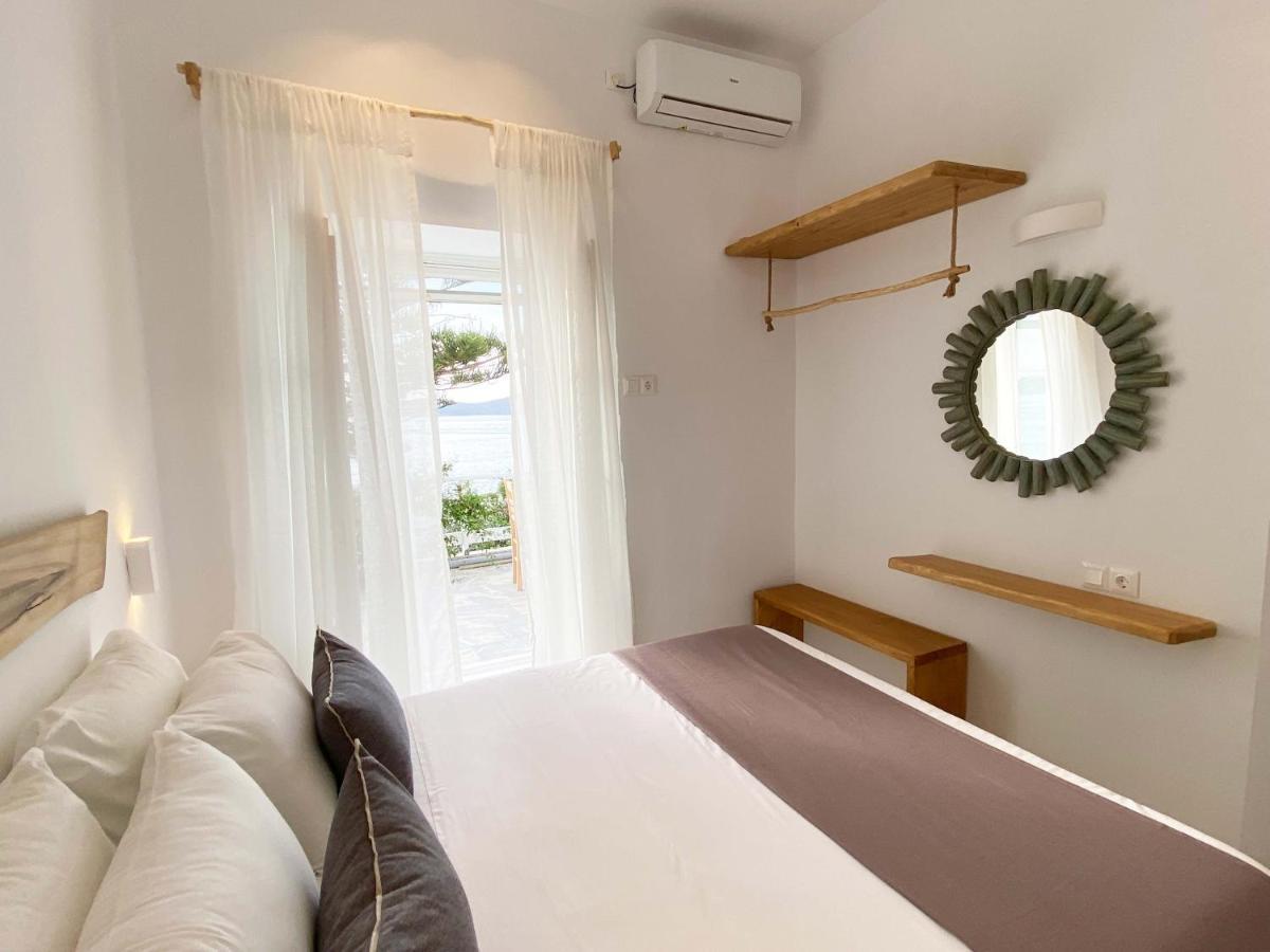 Lyra Seafront Apartment , Paroikia Town Center Buitenkant foto